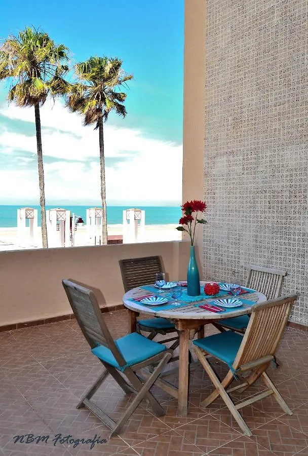 Amazing Frontal Beach Apartment #Traveller'S Awards2023 Cádiz 0*,